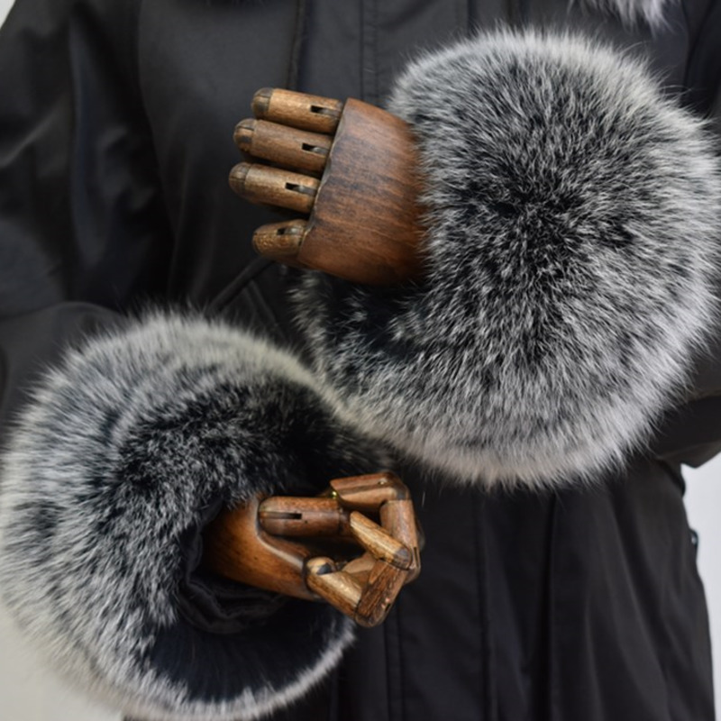 Winter Clothing Essentials - Polsini in pelliccia di volpe per