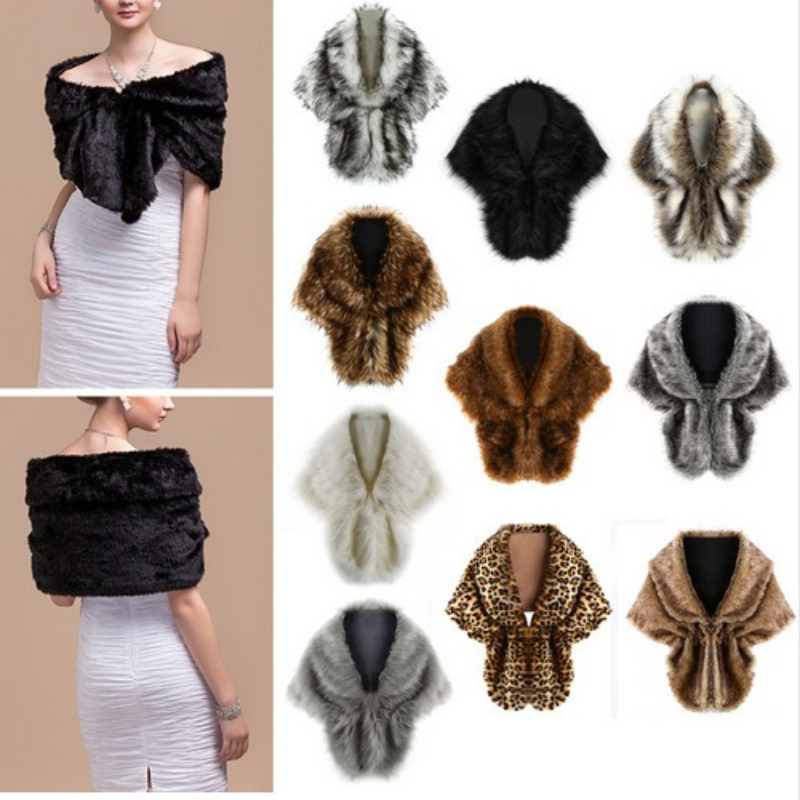 Winter Clothing Ideas - Mantella Corta in Pelliccia Sintetica a
