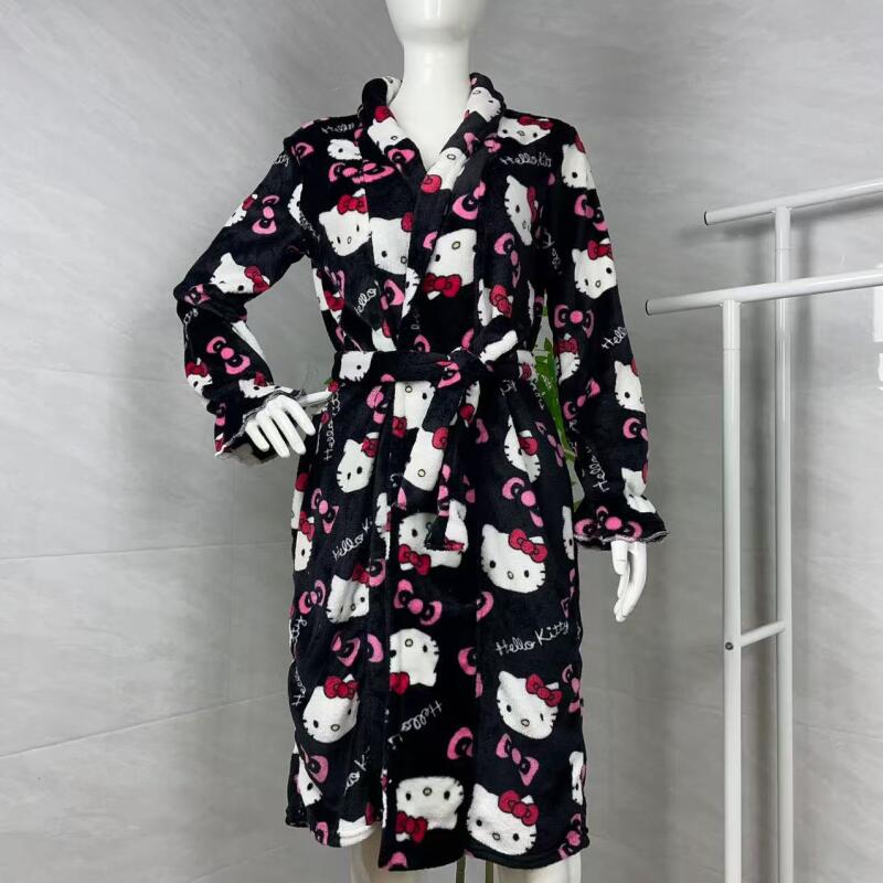 Warm Winter Clothing - Camicia da Notte Hello Kitty Nuova