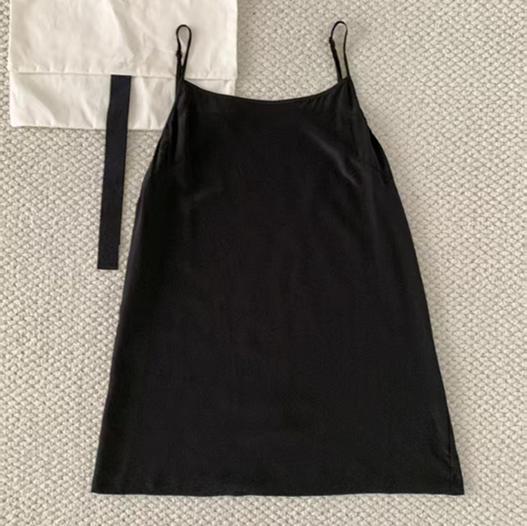 Completo da donna in seta con  - Clothing Style Winter recensione e prezzo