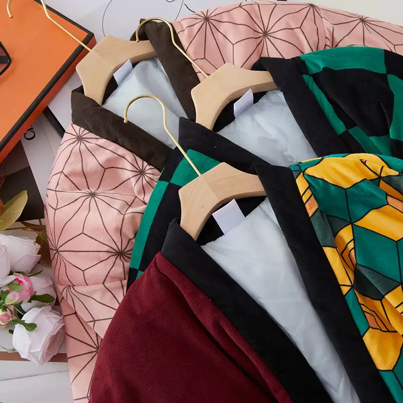 Kimono No Yaiba Anime Giappone - Traditional Winter Japanese Clothing recensione e prezzo