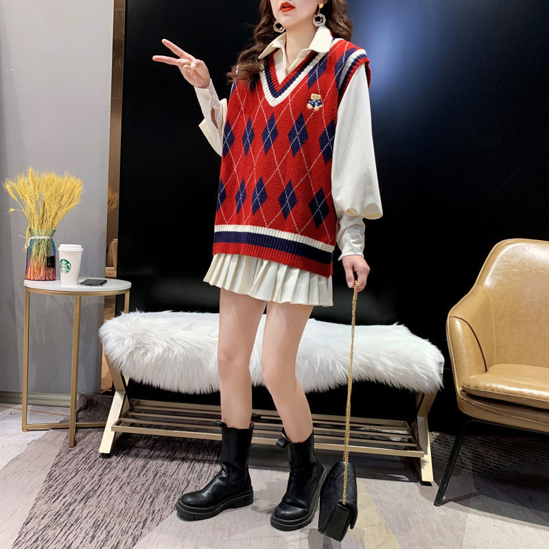 Gilet in maglia rossa per donn - Winter Clothing Trends 2025 recensione e prezzo