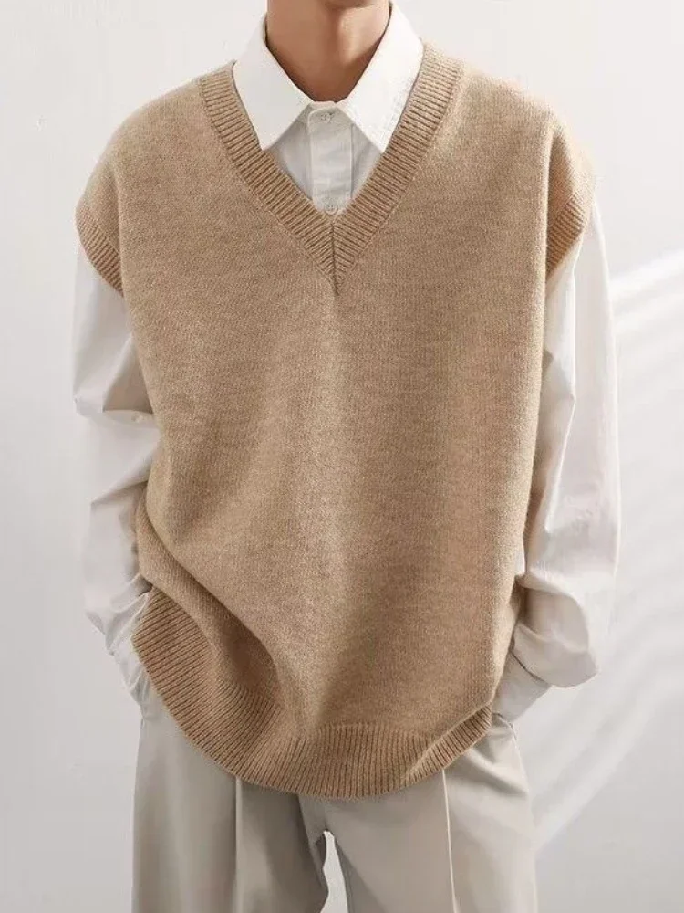 Gilet Gilet Beige Scollo a V M - Winter Clothing Trends 2025 recensione e prezzo